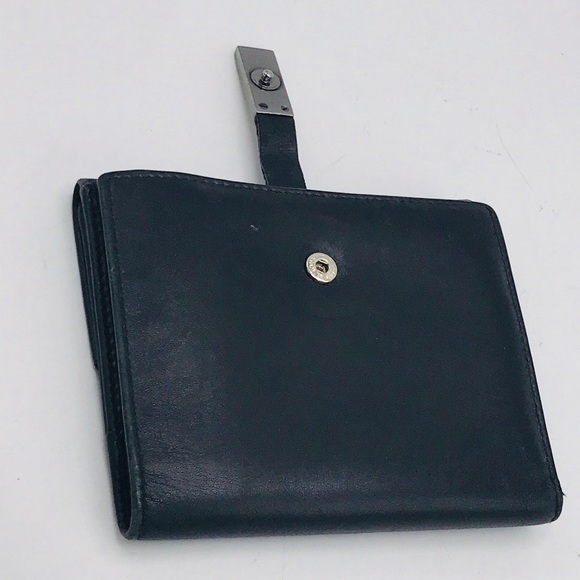 Gucci Black Wallet with Silver Accent - Picture 8 of 14